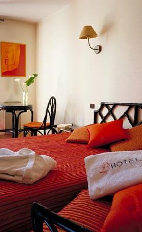 photo L'hotel * * *