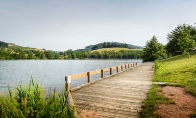 Promenade, sentiers, activités au Lac des Sapins, Cublize