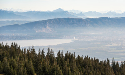 Genève, le Salève et les Alpes depuis la Dôle