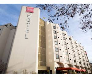 Htel Ibis Centre Ponts Couverts