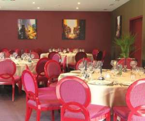 Htel La Maison Rouge - Restaurant Le Cercle