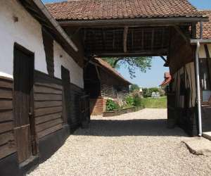 photo Au domaine d'etreuille, 4 gtes avec piscine St Michel Sous Bois 7640