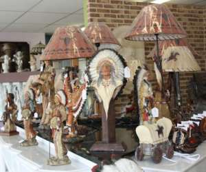 photo Les belles figurines - expo des chemines b. cailliau Pommera 3728