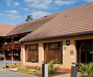 Campanile Sa Motel Des Bazinières Franch. Indép. Campanile Sa Motel Des Bazinières Franch. Indép.