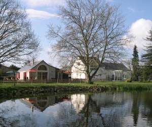 Au Bas Chalonge Chambres D'hôtes Et Gite Au Bas Chalonge Chambres D'hôtes Et Gite