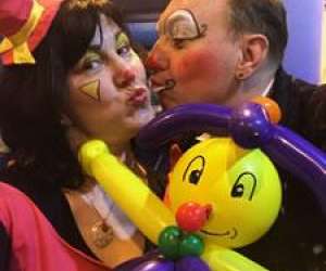 photo  spectacle  domicile pour enfants ,clown-magicien-marionnettiste Nantes 9313