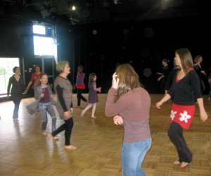 photo Cours de biodanza pour adultes, enfants et adolescents, biodanza en famille Nantes 4388