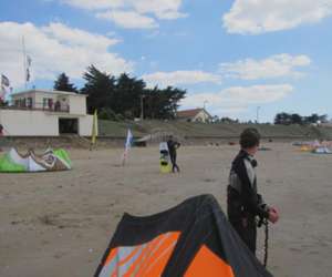 photo Ecole de kitesurf funglisse kite center La Plaine Sur Mer 6761