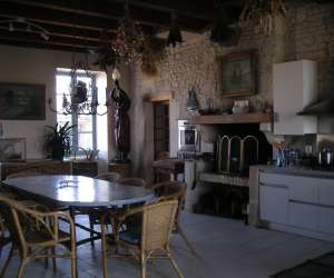 photo Le logis de chabosse St Saturnin Du Bois 2418
