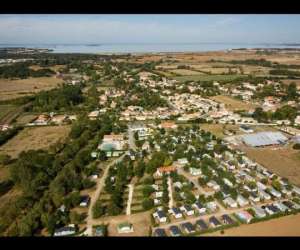 photo Camping le pr vert **** fouras, ses plages, rochefort et ses thermes St Laurent De La Pree 5454