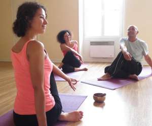  Espace Yoga Aum  -  Cours De Yoga