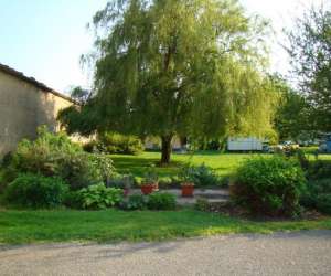 Camping " Le Logis De La Lande"