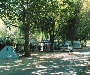 Camping Les Deux Rhône Camping Les Deux Rhône