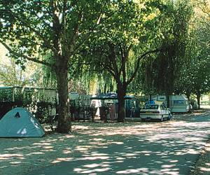 Camping Les Deux Rhne