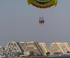 photo Location   parachute ascensionnel, flyboard Stes Maries De La Mer 10805