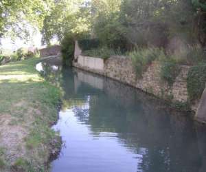 Office De Tourisme De Cucuron-vaugines