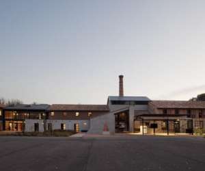 Terra Rossa, Maison De La Ceramique Architecturale