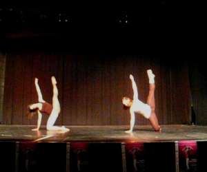 photo Espace  corps  scene    danse St Laurent Du Var 4267