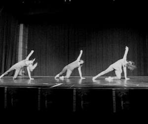 photo Espace  corps  scene    danse St Laurent Du Var 4268