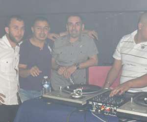 photo Chicha darcome ' salon de the shisha ' Marseille 4846