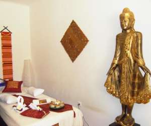 photo Massage thai, bien-etre, soins du corps, du visage, reflexo Roussillon 5195