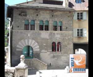 Maison Des Chanonges, Maison Du Patrimoine Embrunais