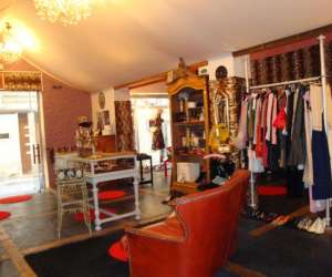 photo Onglerie-friperie-formation / le temps des ongles  salon de provence Salon De Provence 6657