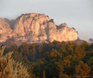 photo Tourisme en provence : sud luberon, durance et alpilles Merindol 8461