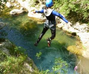 photo Lesgeckos canyoning nice Vence 7590