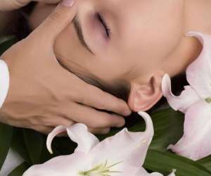 Praticienne:deep Tissue Massage,reflexologie Plantaire 