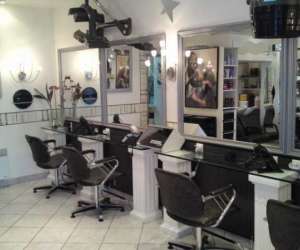 photo Le garon coiffeur-salon edwige Avignon 7419