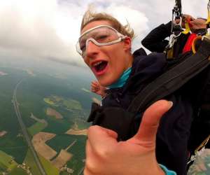 photo Skydive le castellet, centre de parachutisme Le Castellet 10573