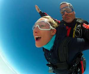 photo Skydive le castellet, centre de parachutisme Le Castellet 10574