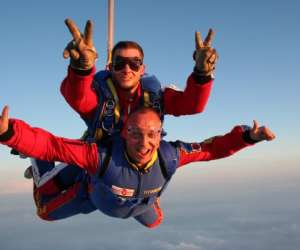 Baptmes De Saut En Parachute En Tandem 