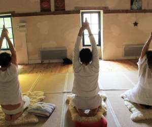 photo Kundalini yoga et dveloppement personnel - alchimia  yoga Marseille 13082