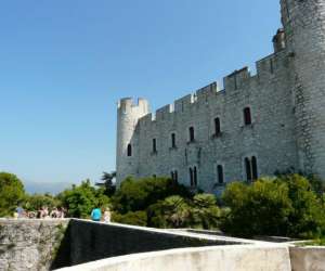 Visite De La Forteresse Mdivale