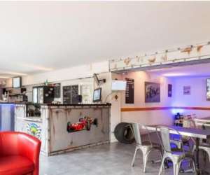 photo Salle de karaok prive racing zone St Laurent Du Var 14741
