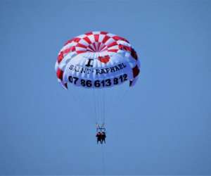photo Parachute ascensionnel saint raphael St Raphael 15816