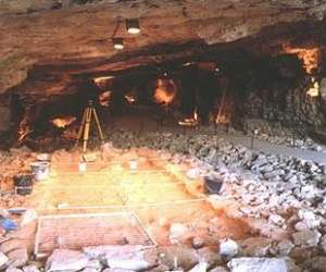 photo Site archologique de soyons grottes musee Soyons 13741