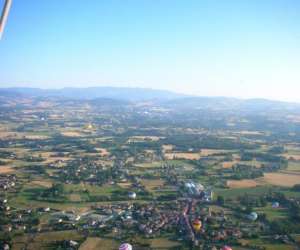 photo Montgolfieres et cie:   bapteme de l'air en montgolfiere   Annonay 8250