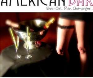 photo American bar show girl, pub, champagne Lyon 10741