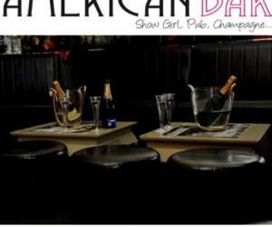 photo American bar show girl, pub, champagne Lyon 10746