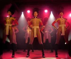 photo Musidea spectacles  -  revue cabaret itinerante -  Fontaines Sur Saone 13030