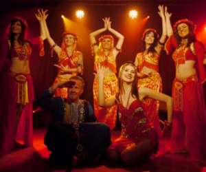 photo Musidea spectacles  -  revue cabaret itinerante -  Fontaines Sur Saone 13031