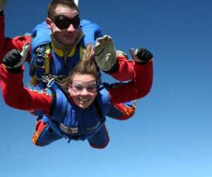 photo Baptmes de saut en parachute en tandem Bourg En Bresse 8670