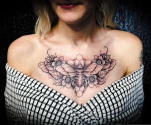 photo Black wood tattooshop Romans Sur Isere 14578