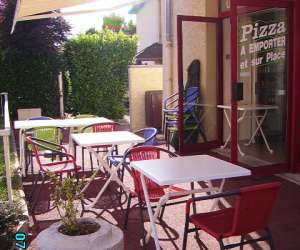 photo Place aux pizzas  St Andre Le Gaz 2631