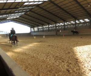 photo Centre equestre du vieux moulin Loire Sur Rhone 9755