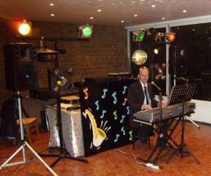 photo Allan - animation artistique Chazay D Azergues 6720