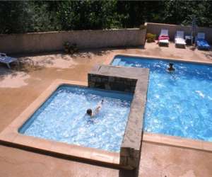 photo Village de gites - le mas de  la  grenouillere Joyeuse 9215